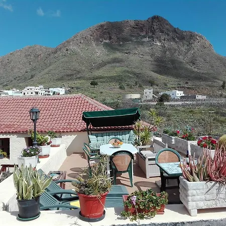 Patio Canario * 阿罗纳